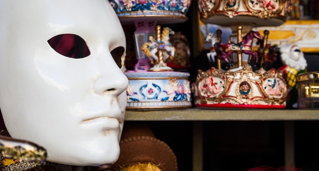 Venise, Italie. Détail d'un masque vénitien original et traditionnel.