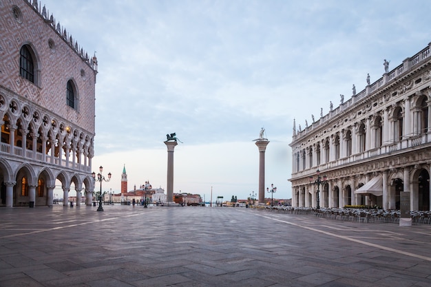 Venise, Italie - Piazza San Marco au lever du soleil