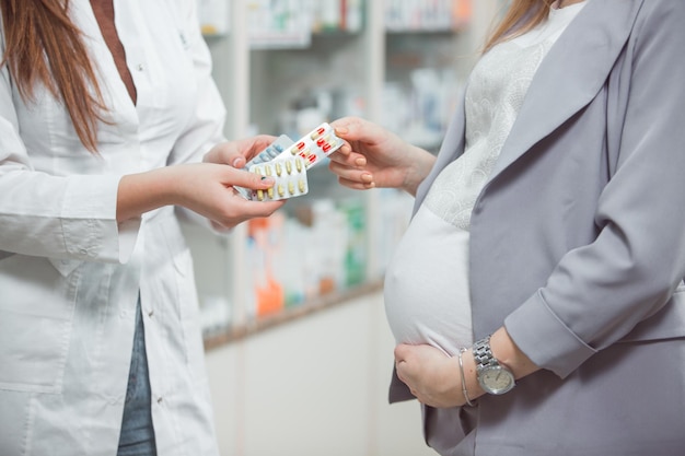 Photo vente de médicaments dans un réseau de pharmacies de détail.