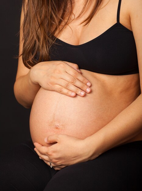 Ventre d&#39;une femme enceinte.