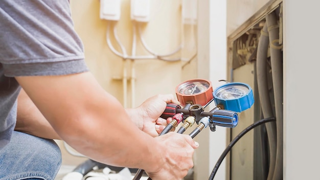 Vérification de la climatisation, service de détection de fuite, ajout de réfrigérant