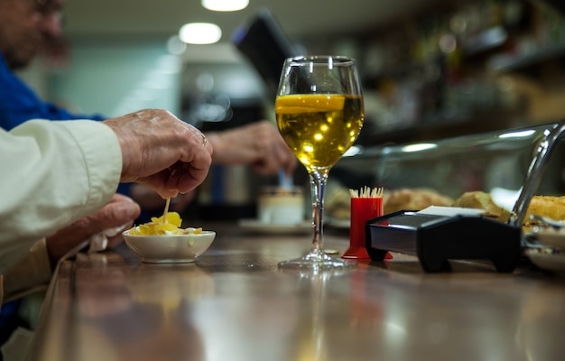 Verre de bière et apéritif