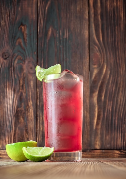 Verre de Cape Cod (Vodka Cranberry) Cocktail