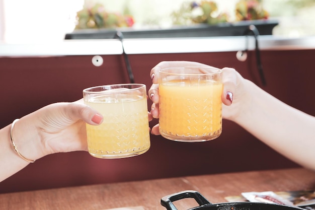 Un verre de jus d'orange savoureux