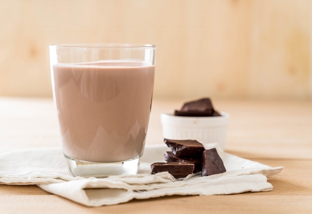 verre de lait au chocolat