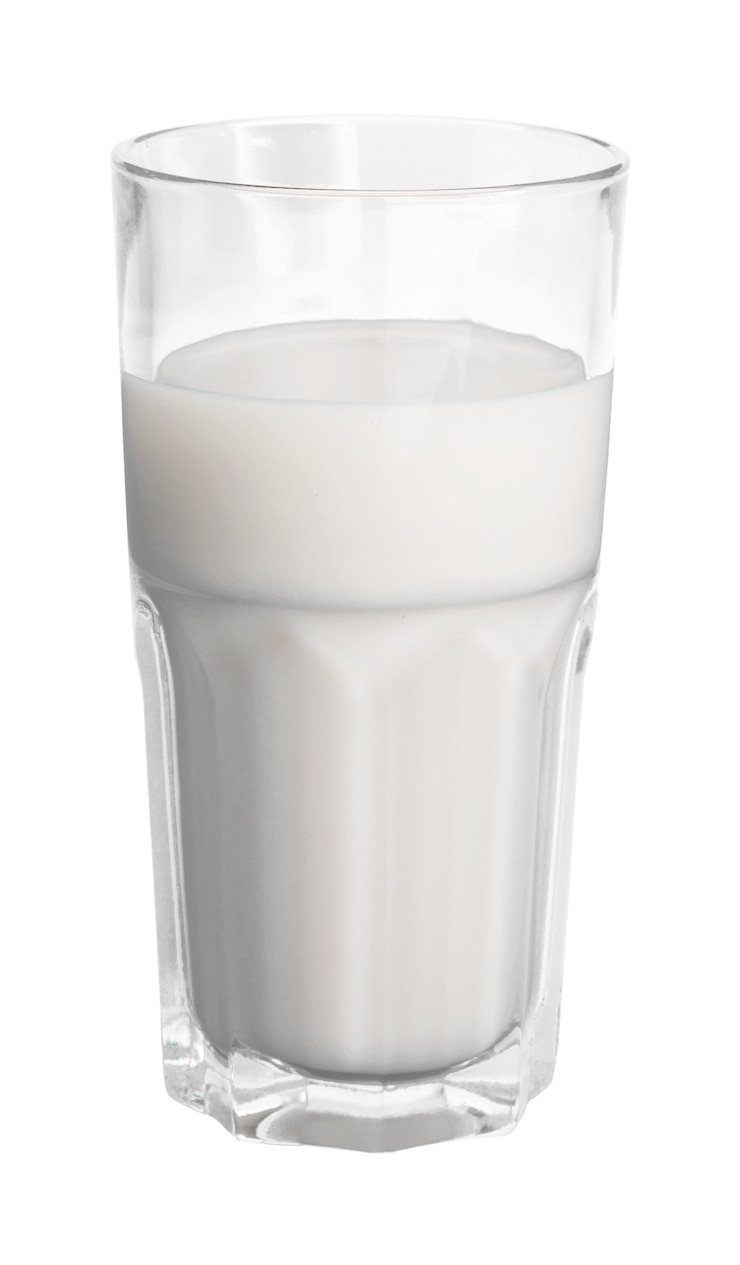 Photo verre de lait isolé sur blanc