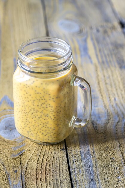 Verre de pudding de graines de chia citrouille