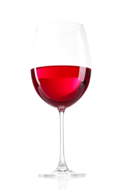 Verre de vin isolé sur blanc