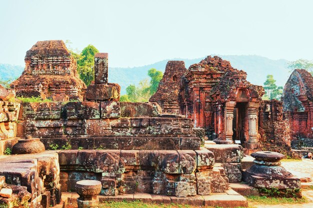 Vestiges d'anciens temples hindous à My Son, Vietnam