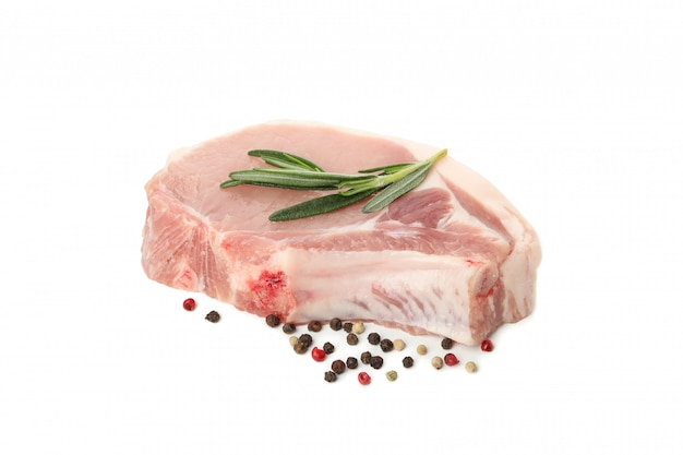 Viande crue pour steak isolé