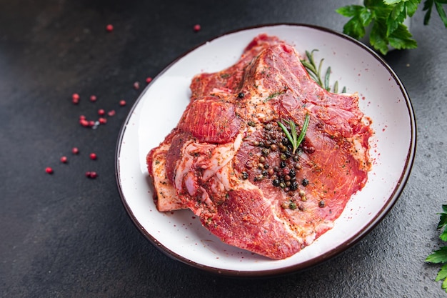viande crue steak porc boeuf frais repas collation alimentaire sur la table copie espace fond alimentaire