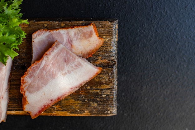 Viande d'épices au bacon fumé à base de joue de porc