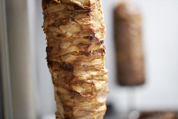 Viande juteuse à la broche Poulet Viande pour shawarma à la broche