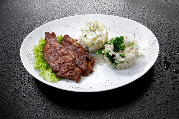 Viande riz légumes pomme de terre