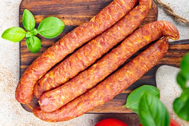 viande de saucisse prête à manger apéritif repas frais collation sur la table copie de l'espace arrière-plan de la nourriture