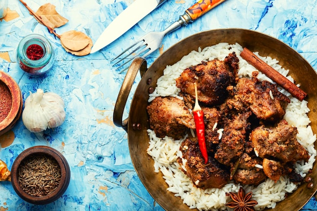 Viande de Vindaloo aux épices frites