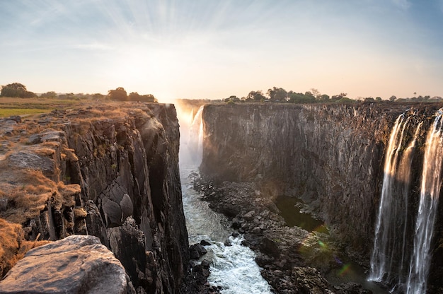 Victoria Falls MosioaTunya vue du côté du Zimbabwe