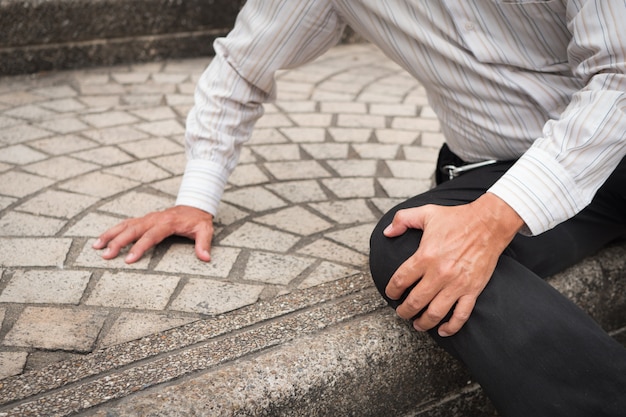 Vieil Homme Tombant, Accident Senior