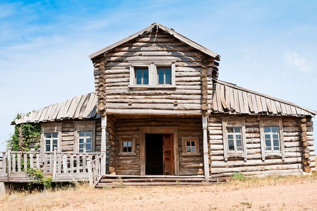 Vieille maison en bois