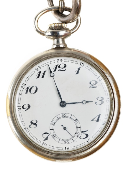 vieille montre de poche rétro isolée sur blanc