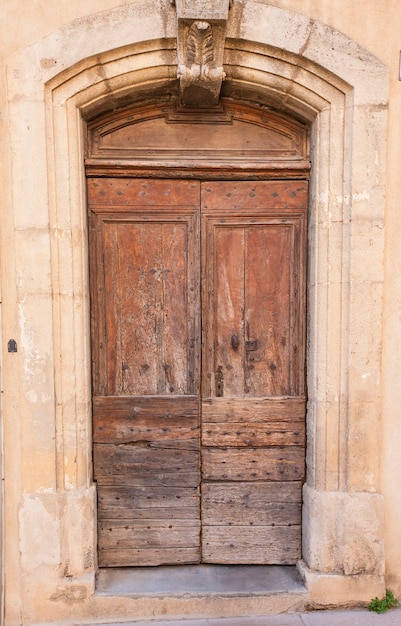 Vieille porte en bois