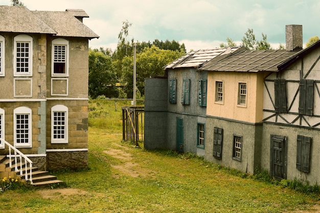 la vieille ville abandonnée sans personnes