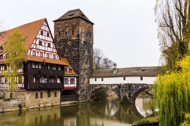 Vieille ville bavaroise Nuremberg Allemagne, vieille ville historique avec vue sur Weinstadel,