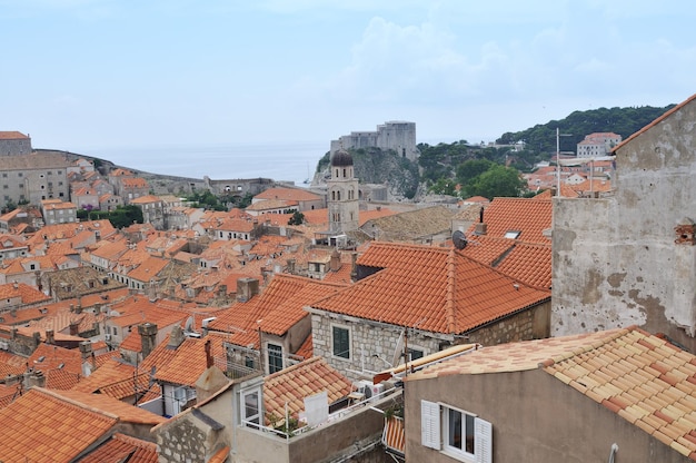 Vieille ville de Dobrovnik en Croatie centre touristique et attraction également protégé par l'UNESCO