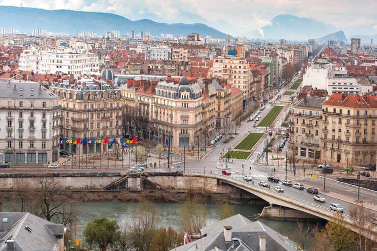 Photo vieille ville de grenoble france