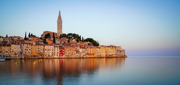 Vieille ville romantique de Rovinj en Croatie, Europe.