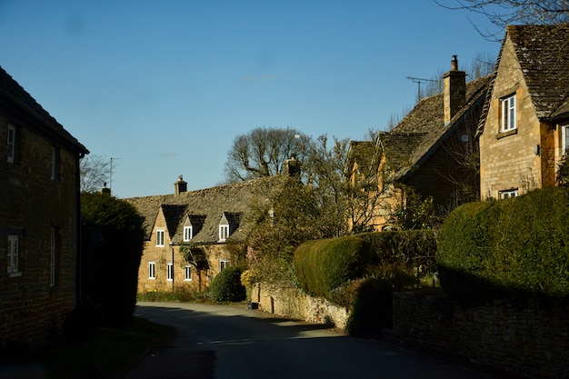 Vieilles maisons anglaises à la campagne