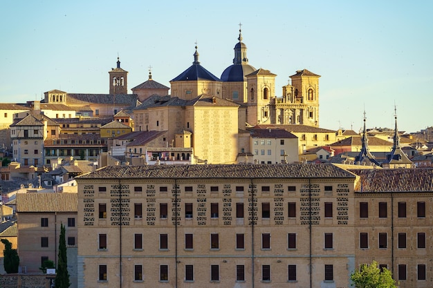 Vieux bâtiments de la ville de l'Unesco de Tolède en Espagne