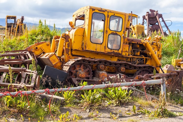 Vieux bulldozers vintage