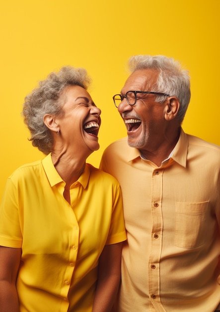 Un vieux couple portant des vêtements jaunes sur fond jaune IA générative