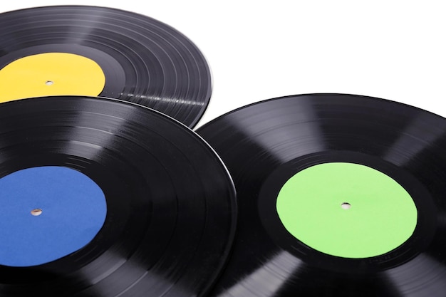 Vieux disques vinyles isolés sur blanc