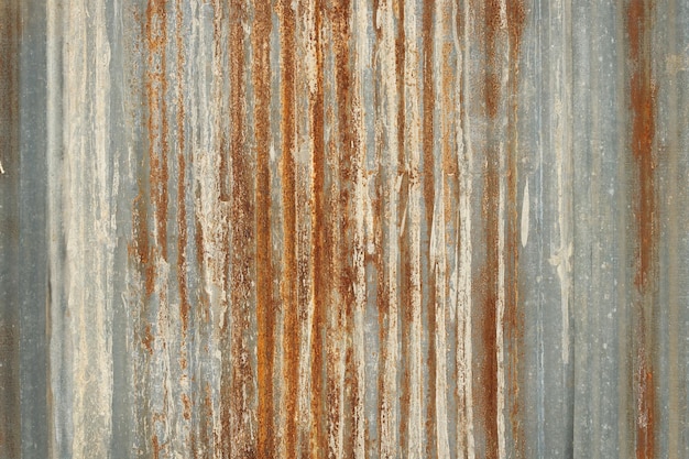 Vieux fond de texture de mur de zinc rouillé sur des tôles galvanisées