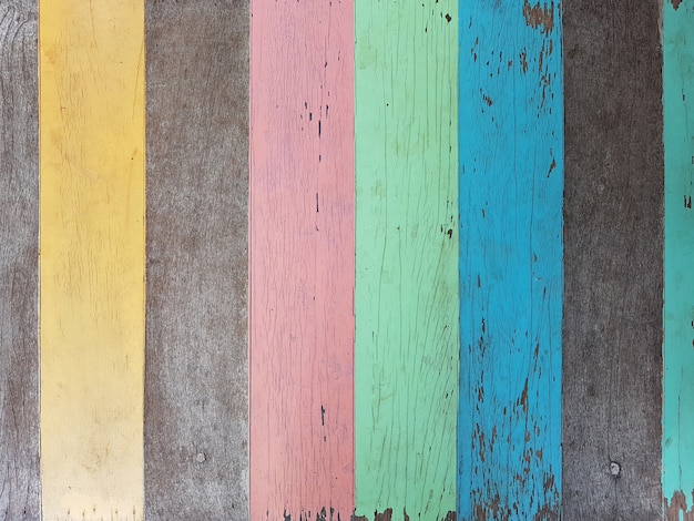Vieux mur de bois peint avec une ambiance pastel