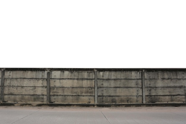 Vieux mur isolé sur blanc