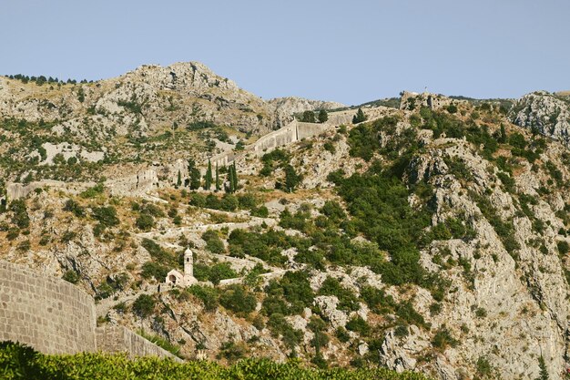 le vieux mur de Kotor au Monténégro