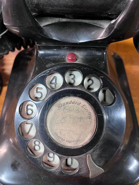 Photo le vieux téléphone de disco couleur noir objetos vintage