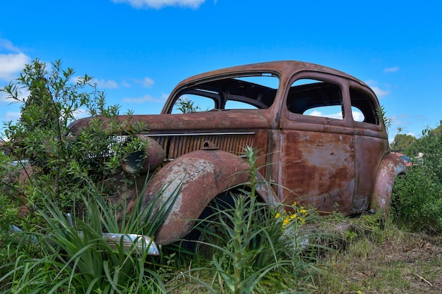 Vieux véhicules abandonnés et détériorés en uruguay