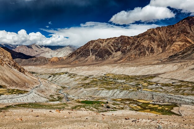 Village de Kardung en Himalaya