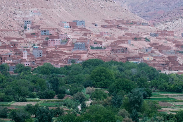 Village marocain dans le désert