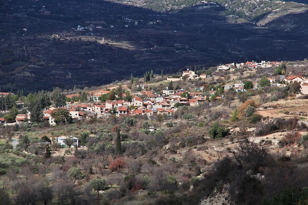 Le village de Monagri dans les montagnes de Chypre