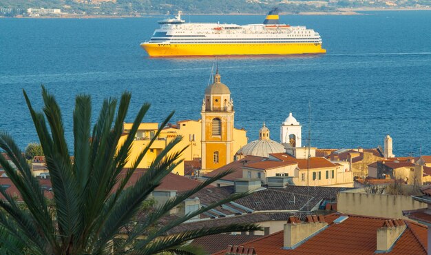 Photo ville d'ajaccio île de corse