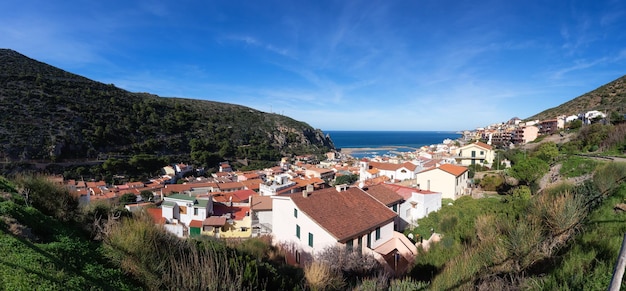 Ville sur la côte de la mer Buggerru Sardaigne Italie