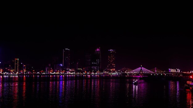 Ville de Da Nang la nuit