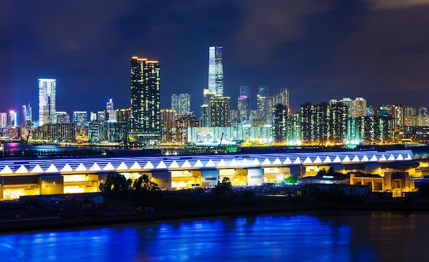 La ville de Hong Kong dans la nuit