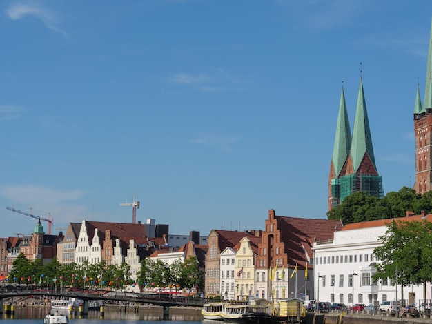 la ville de Lübeck dans le SchlewsigHolstein sur la mer Baltique