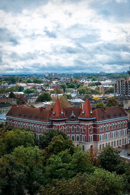 Ville de Lviv de hauteur